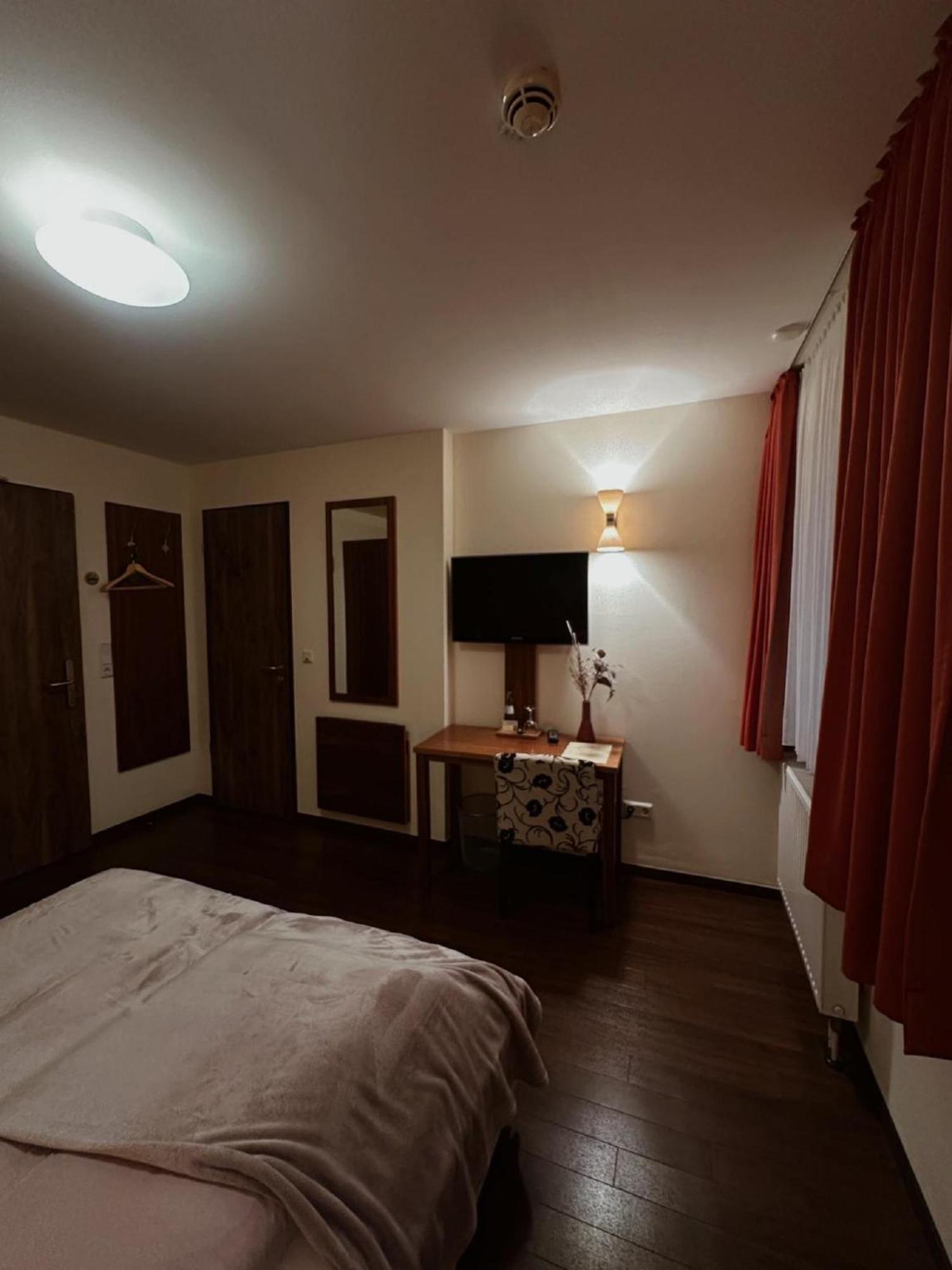 Hotel Gasthaus Lindenhof Much Exteriér fotografie
